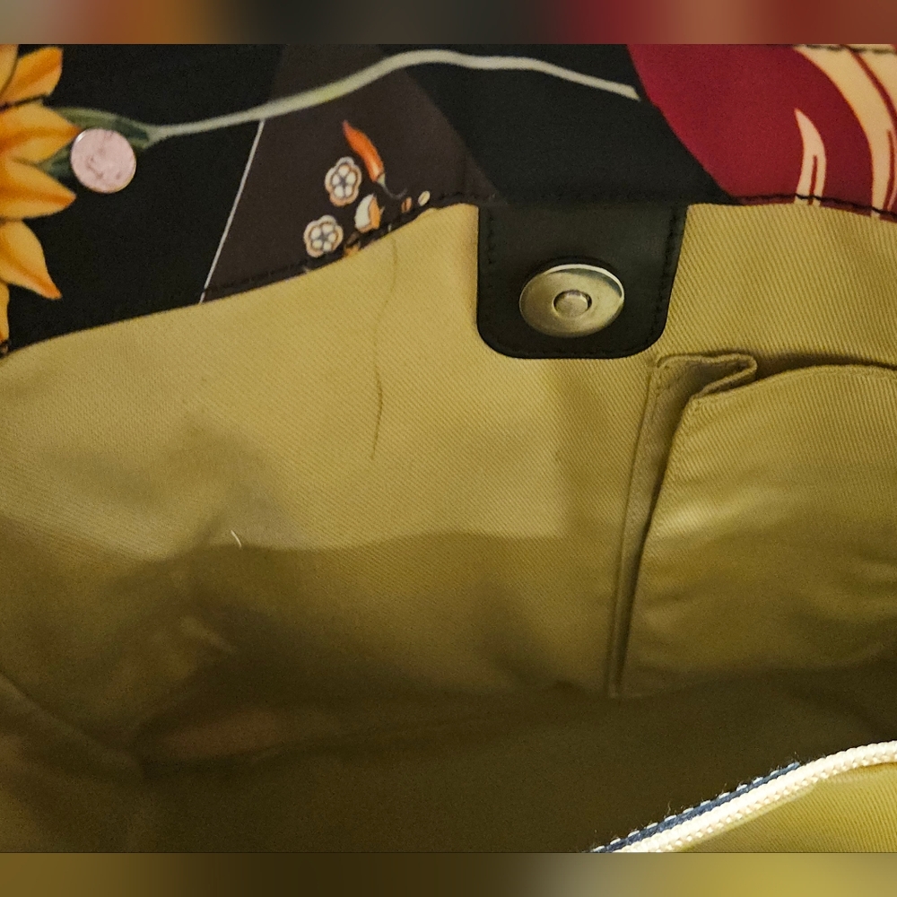 Vintage Salvatore Ferragamo Fiera Carnival Tote - Picture 4 of 5